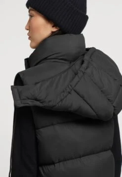 Khujo EDEN MATT - Weste - Schwarz 4 Khujo EDEN MATT - Weste - Schwarz -Deutschland Khujo Verkaufs-Shop 564ec85d83514245b8760d043d6c6cfd