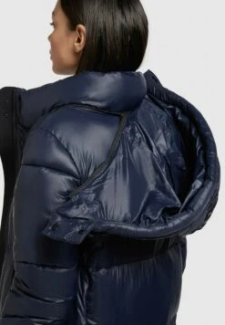 Khujo MELONA SHINY - Wintermantel - Dunkelblau 4 Khujo MELONA SHINY - Wintermantel - Dunkelblau -Deutschland Khujo Verkaufs-Shop 5d2953355d164bc2a5b7aaa2c77788aa