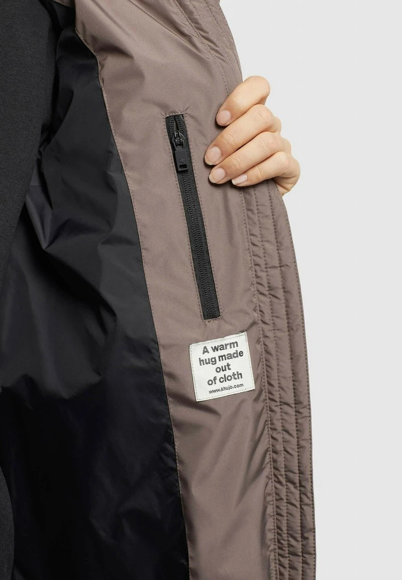 SOULANI2 - Wintermantel - taupe Khujo SOULANI2 - Wintermantel - Taupe -Deutschland Khujo Verkaufs-Shop 8c42323d2ad84502ab2f1273cc0f3250