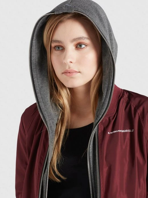 Damen Jacke - LARIFA Khujo Damen Jacke - LARIFA -Deutschland Khujo Verkaufs-Shop Damen Jacke LARIFA pdstandard 522794 0001 modeldetail 2