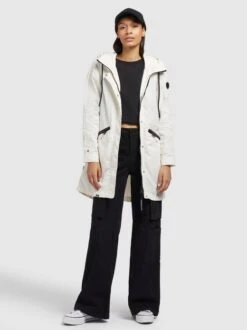 Khujo Damen Mantel - GAMES2 2 Khujo Damen Mantel - GAMES2 -Deutschland Khujo Verkaufs-Shop Damen Mantel GAMES2 pdstandard 655599 0001 modelfront 3