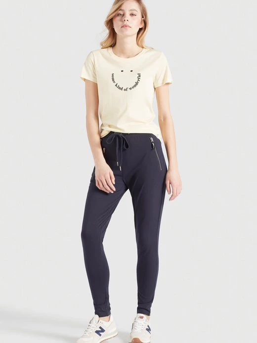 Damen T-Shirt - FRANCESCA SMILE Khujo Damen T-Shirt - FRANCESCA SMILE -Deutschland Khujo Verkaufs-Shop Damen T Shirt FRANCESCA SMILE pdstandard 522766 0003 modelfront 3