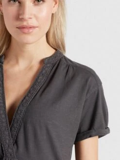 Khujo Damen T-Shirt - SILJE 6 Khujo Damen T-Shirt - SILJE -Deutschland Khujo Verkaufs-Shop Damen T Shirt SILJE pdstandard 528442 0002 modeldetail 2