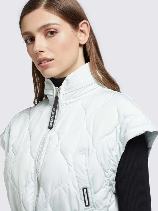 Damen Weste - HERA Khujo Damen Weste - HERA -Deutschland Khujo Verkaufs-Shop Damen Weste HERA pdstandard 655618 0001 modeldetail 1