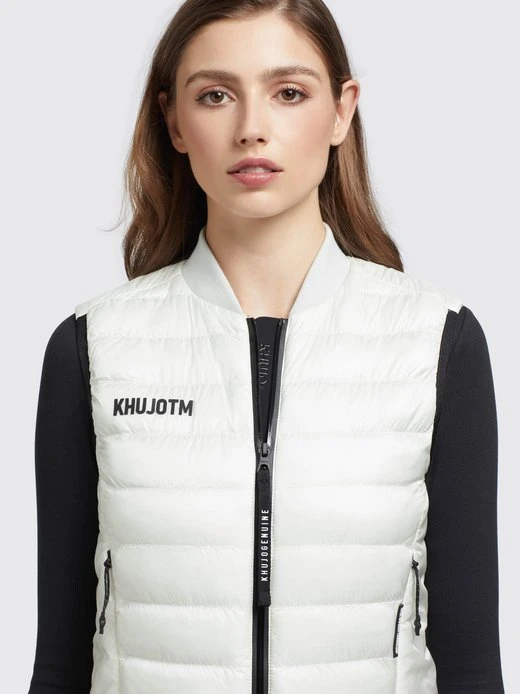 Damen Weste - STACY SHINY Khujo Damen Weste - STACY SHINY -Deutschland Khujo Verkaufs-Shop Damen Weste STACY SHINY pdstandard 656972 0001 modeldetail 1