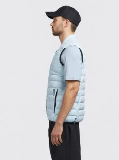 Khujo Herren Weste - REMAN MATT 4 Khujo Herren Weste - REMAN MATT -Deutschland Khujo Verkaufs-Shop Herren Weste REMAN MATT pdstandard 656973 0002 modelside 1