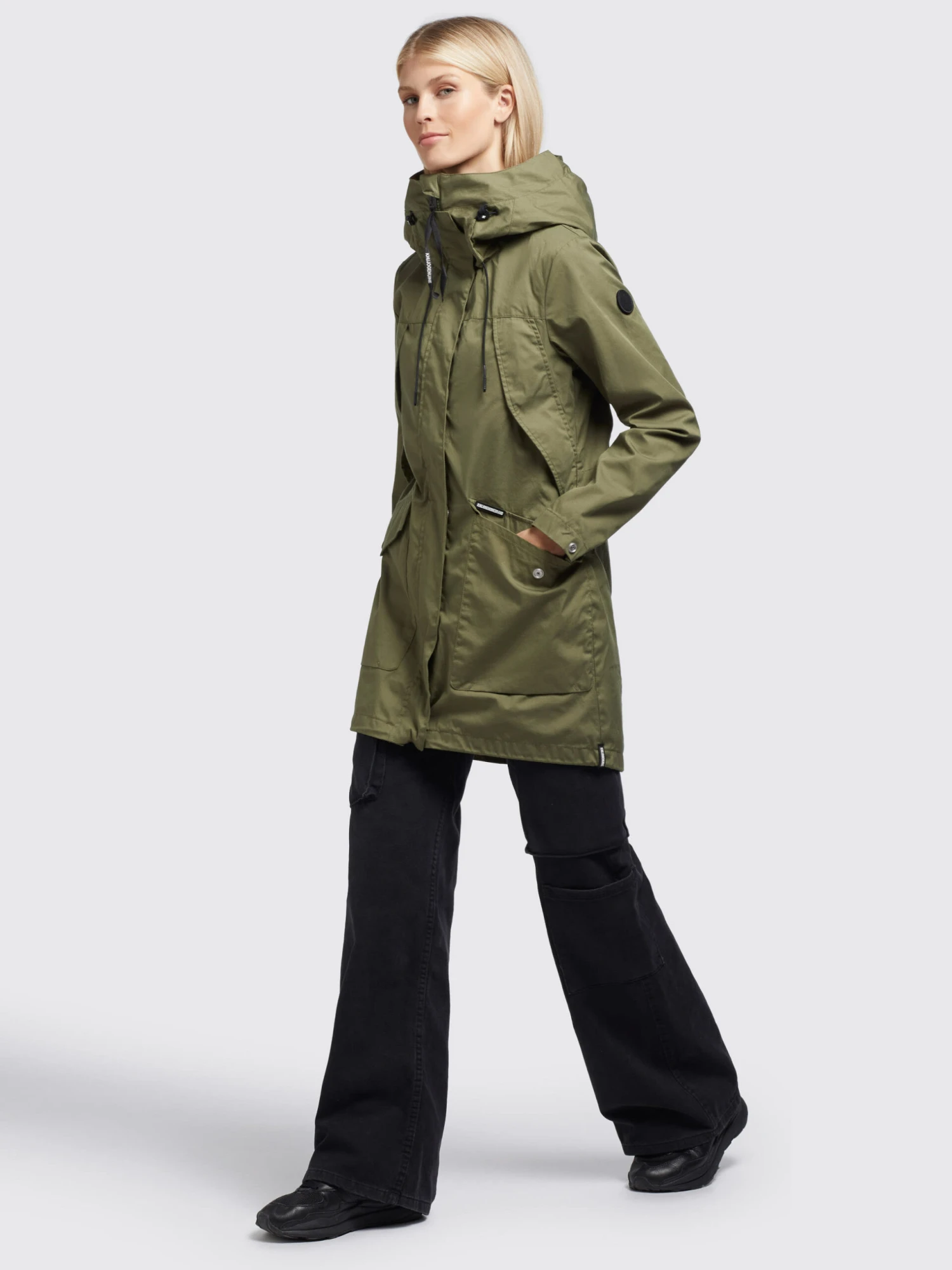 Mantel AIRA3 in Olivgrün Khujo Mantel AIRA3 In Olivgrün -Deutschland Khujo Verkaufs-Shop khujo mantel aira3 in olivgrun 5 scaled
